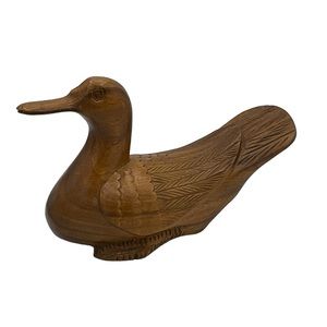 Vintage Hand-Carved Wooden Duck Figurine | Folk Art | Rustic Déco